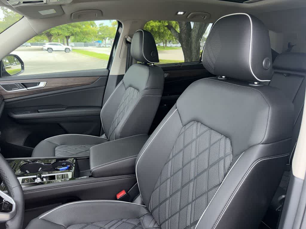 2026 Volkswagen Atlas 2.0T SEL Premium R-Line