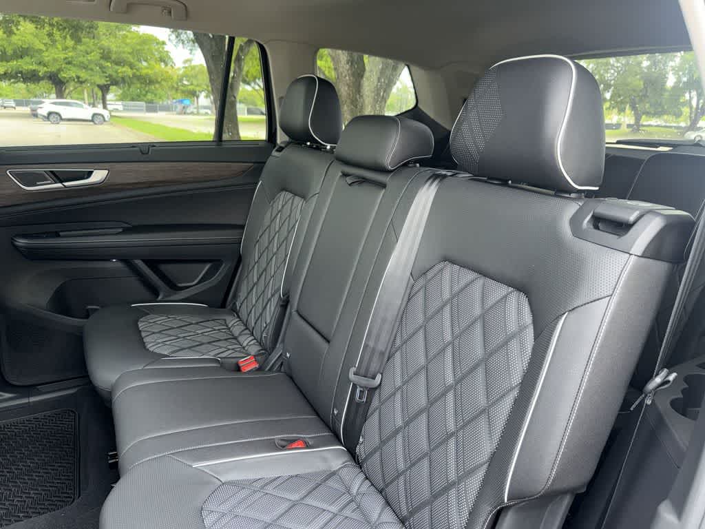 2026 Volkswagen Atlas 2.0T SEL Premium R-Line