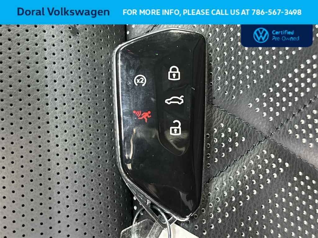 2025 Volkswagen Atlas 2.0T SEL Premium R-Line