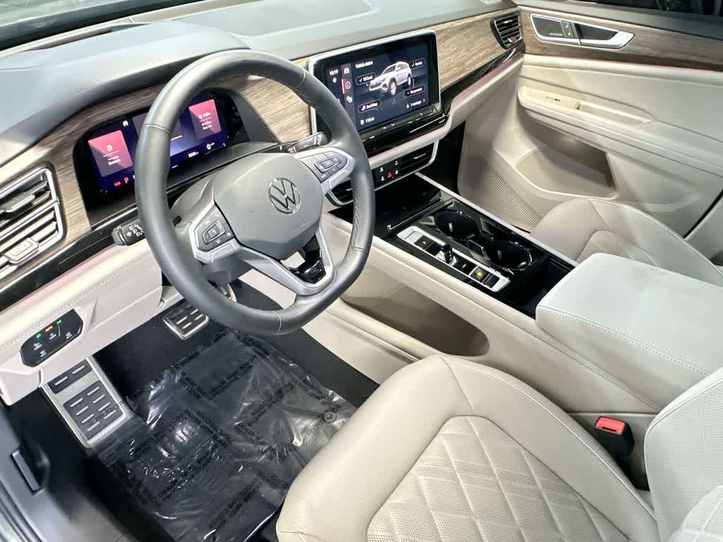 2025 Volkswagen Atlas 2.0T SEL Premium R-Line