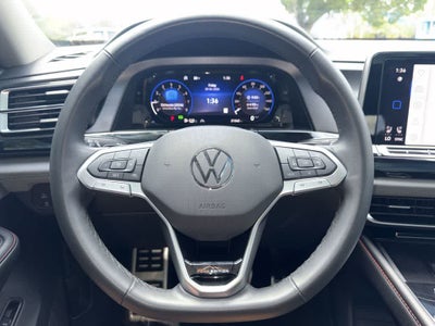 2024 Volkswagen Atlas 2.0T Peak Edition SEL
