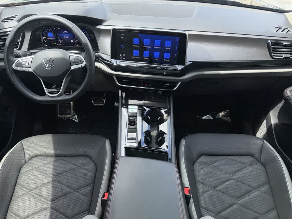 2024 Volkswagen Atlas 2.0T Peak Edition SEL