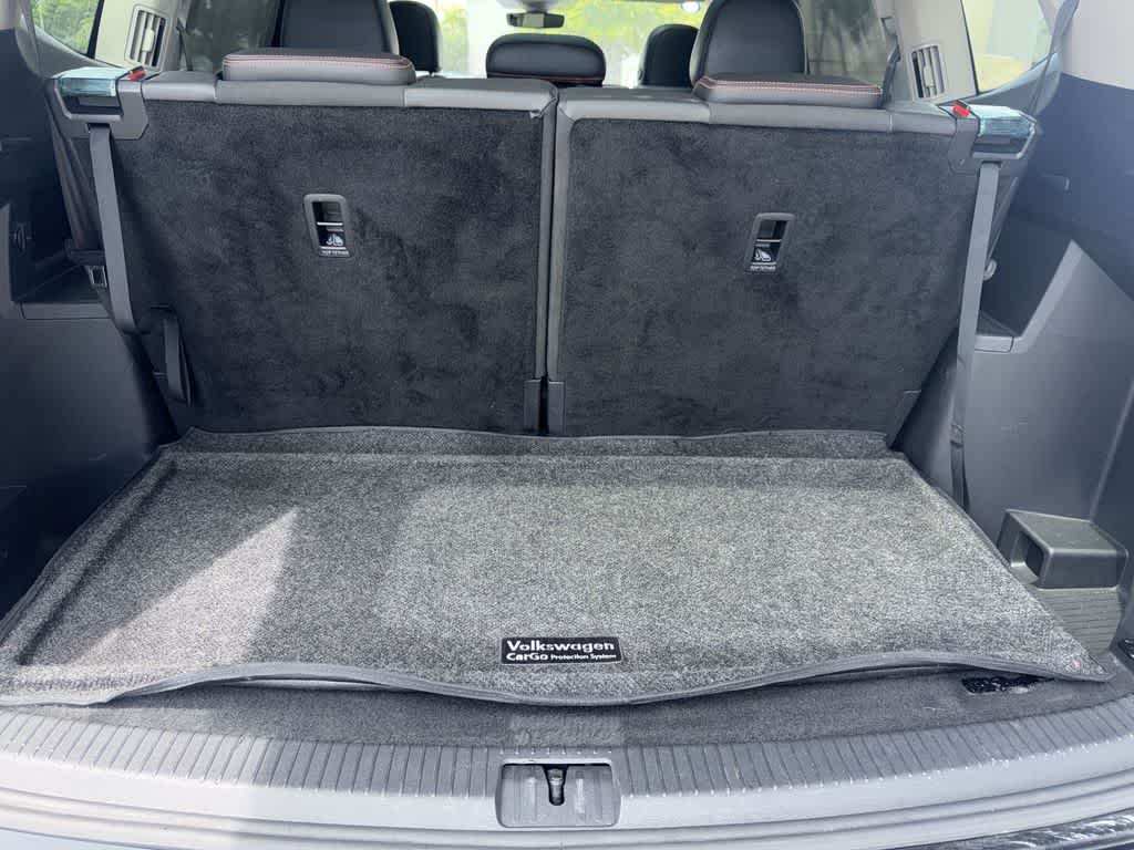 2024 Volkswagen Atlas 2.0T Peak Edition SEL