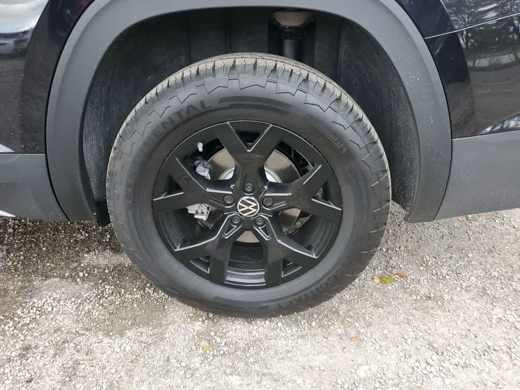 2024 Volkswagen Atlas 2.0T Peak Edition SEL