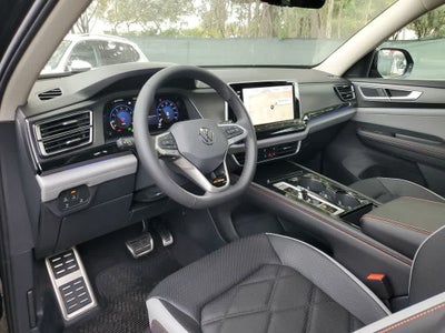 2024 Volkswagen Atlas 2.0T Peak Edition SEL