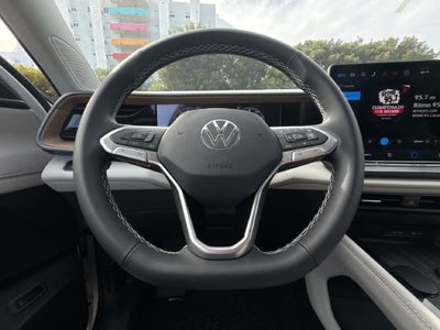 2027 Volkswagen Atlas SE w/Technology