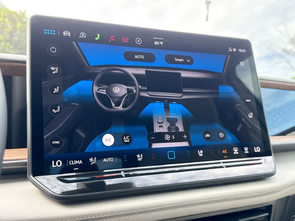 2027 Volkswagen Atlas SE w/Technology