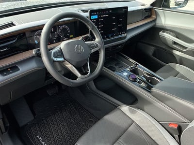 2027 Volkswagen Atlas SE w/Technology