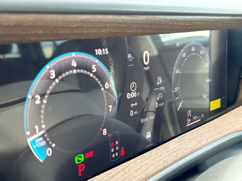 2027 Volkswagen Atlas SE w/Technology
