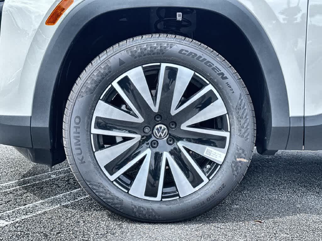 2027 Volkswagen Atlas SE w/Technology
