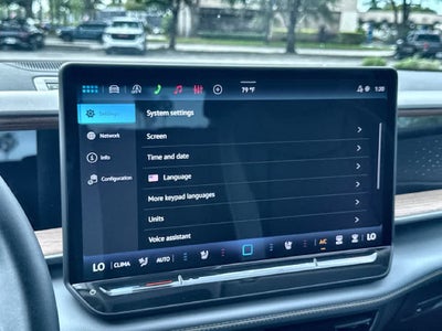 2027 Volkswagen Atlas SE w/Technology