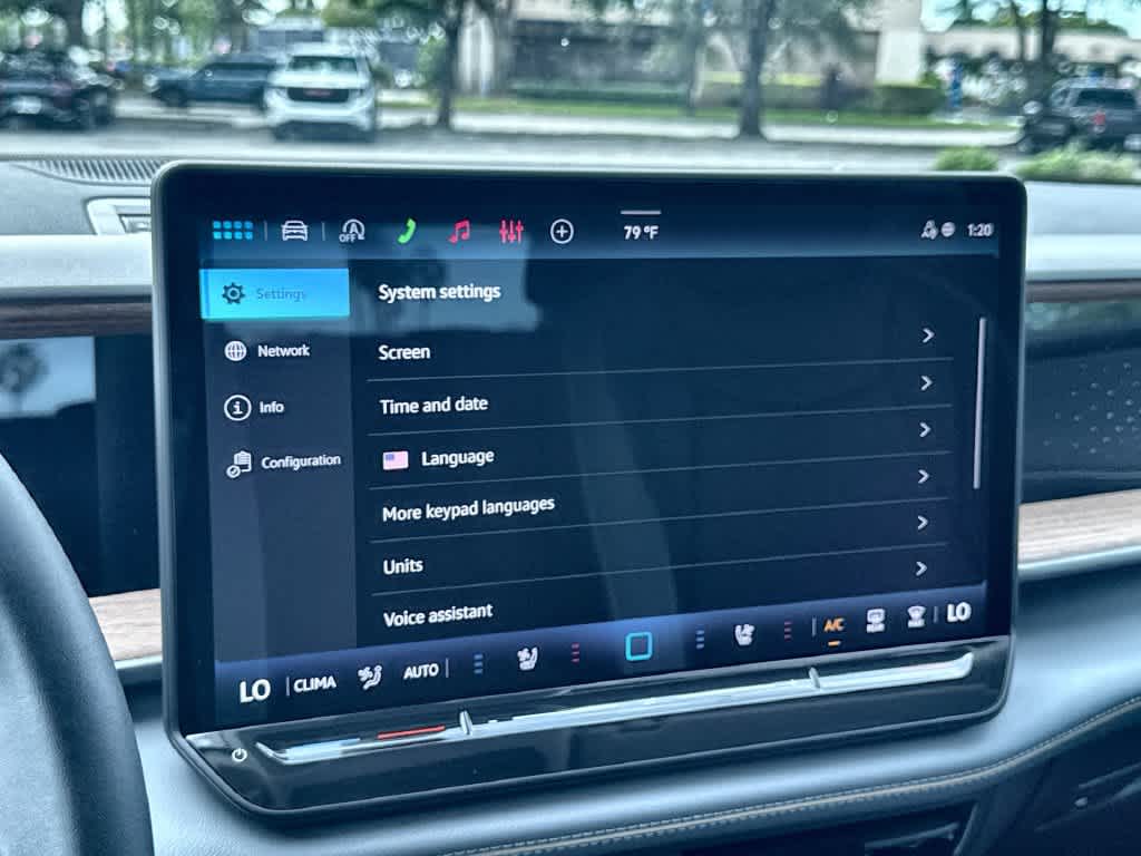 2027 Volkswagen Atlas SE w/Technology