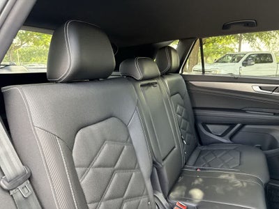 2026 Volkswagen Atlas Cross Sport 2.0T SE w/Technology