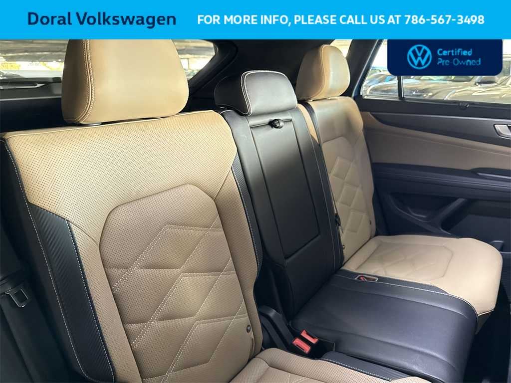 2025 Volkswagen Atlas Cross Sport 2.0T SE w/Technology