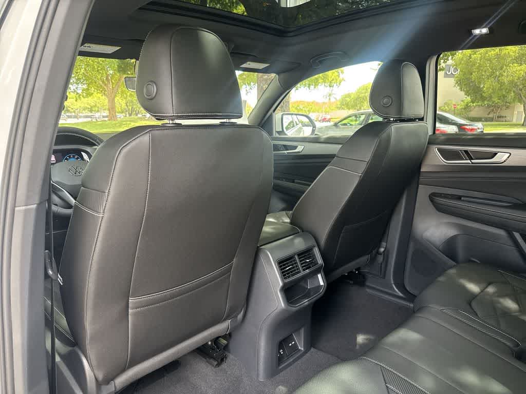 2026 Volkswagen Atlas Cross Sport 2.0T SE w/Technology