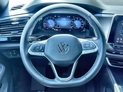 2026 Volkswagen Atlas Cross Sport 2.0T SE w/Technology