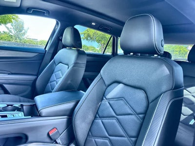 2026 Volkswagen Atlas Cross Sport 2.0T SE w/Technology