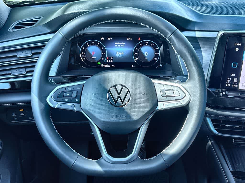2026 Volkswagen Atlas Cross Sport 2.0T SE w/Technology
