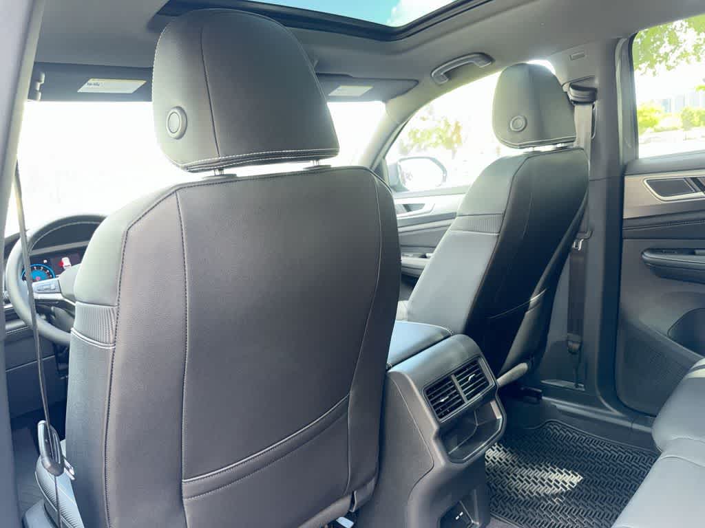 2026 Volkswagen Atlas Cross Sport 2.0T SE w/Technology
