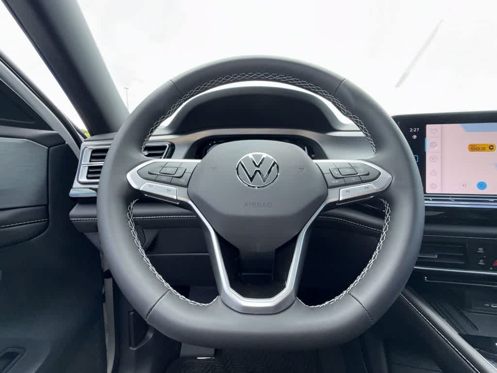 2026 Volkswagen Atlas Cross Sport 2.0T SE w/Technology