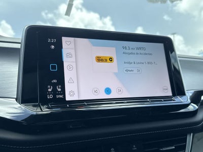 2026 Volkswagen Atlas Cross Sport 2.0T SE w/Technology