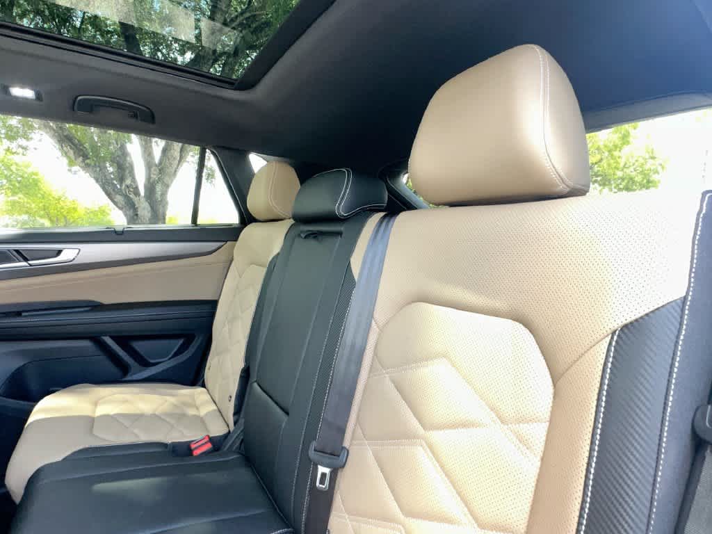 2026 Volkswagen Atlas Cross Sport 2.0T SE w/Technology
