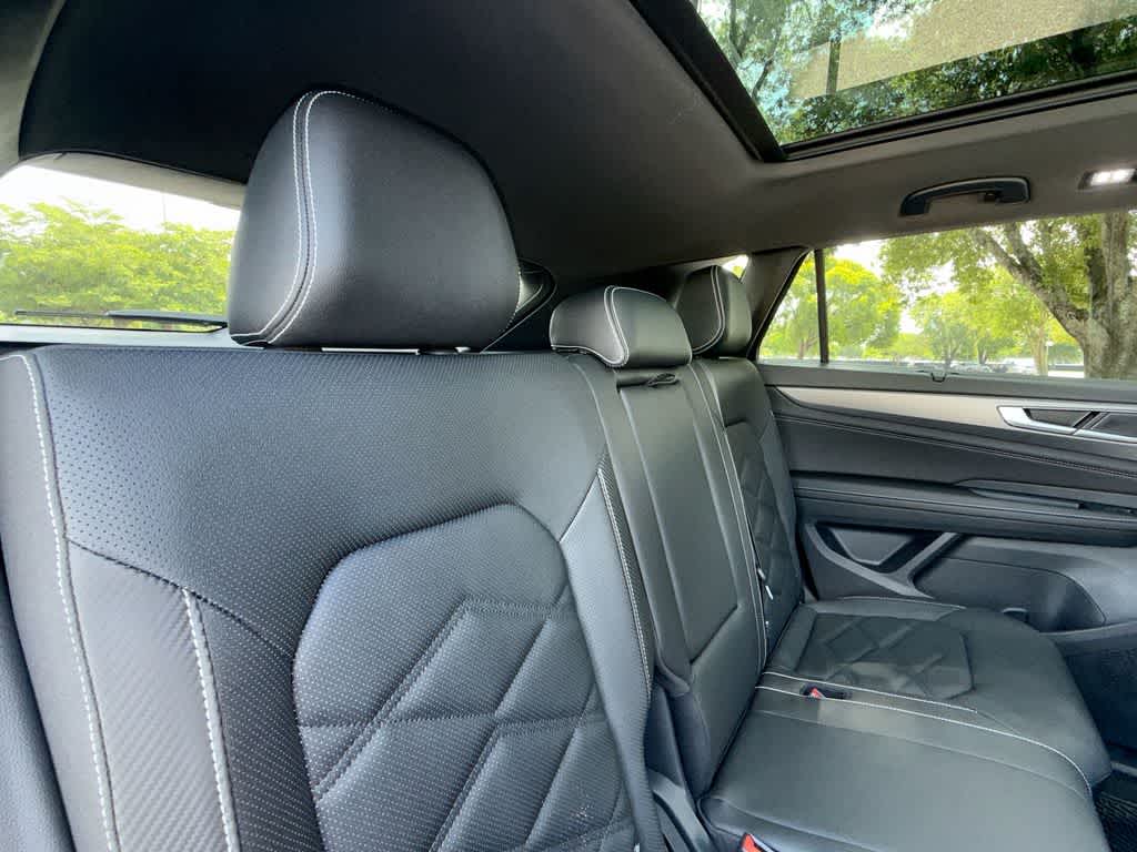 2026 Volkswagen Atlas Cross Sport 2.0T SE w/Technology