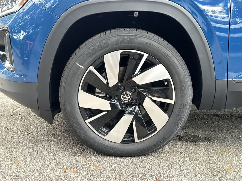 2026 Volkswagen Atlas Cross Sport 2.0T SE w/Technology