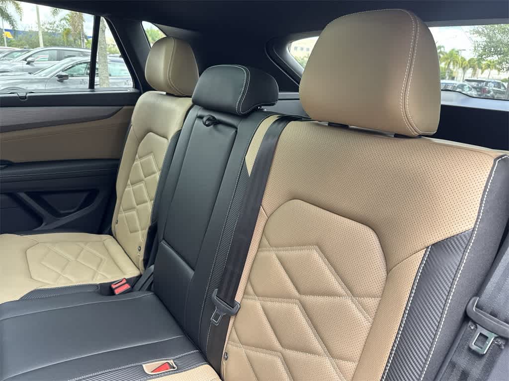 2026 Volkswagen Atlas Cross Sport 2.0T SE w/Technology