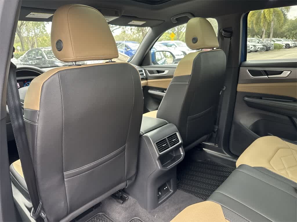 2026 Volkswagen Atlas Cross Sport 2.0T SE w/Technology