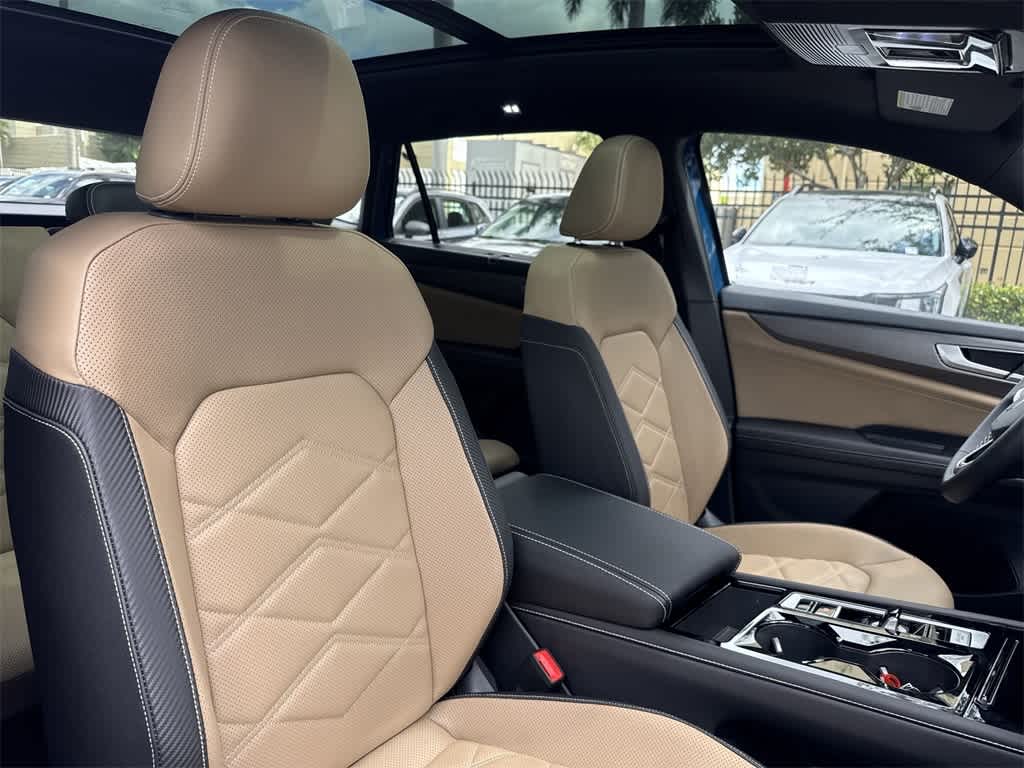 2026 Volkswagen Atlas Cross Sport 2.0T SE w/Technology