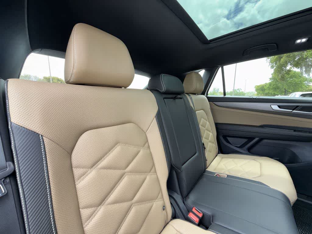 2026 Volkswagen Atlas Cross Sport 2.0T SE w/Technology