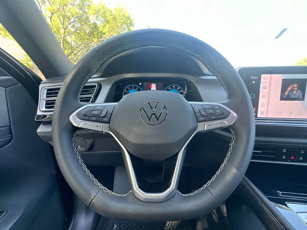 2026 Volkswagen Atlas Cross Sport 2.0T SE w/Technology
