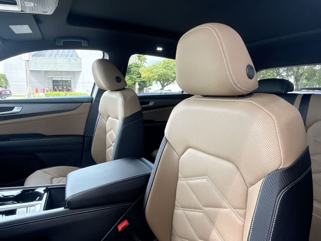 2026 Volkswagen Atlas Cross Sport 2.0T SE w/Technology