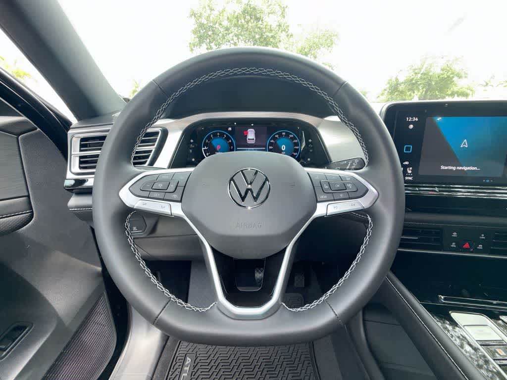 2026 Volkswagen Atlas Cross Sport 2.0T SE w/Technology