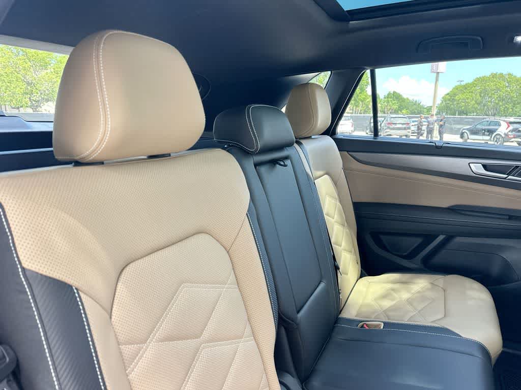 2026 Volkswagen Atlas Cross Sport 2.0T SE w/Technology