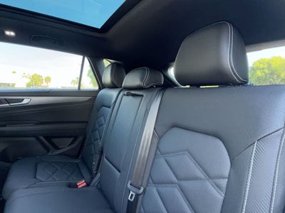 2026 Volkswagen Atlas Cross Sport 2.0T SE w/Technology