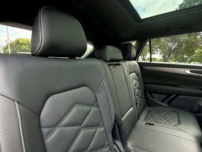2026 Volkswagen Atlas Cross Sport 2.0T SE w/Technology