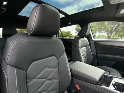 2026 Volkswagen Atlas Cross Sport 2.0T SE w/Technology