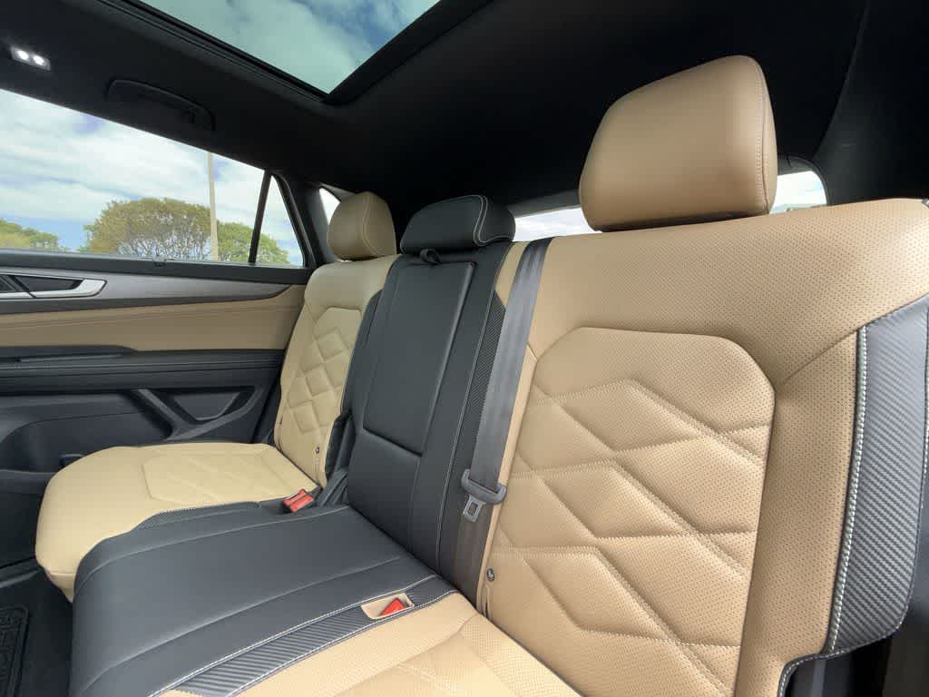 2026 Volkswagen Atlas Cross Sport 2.0T SE w/Technology