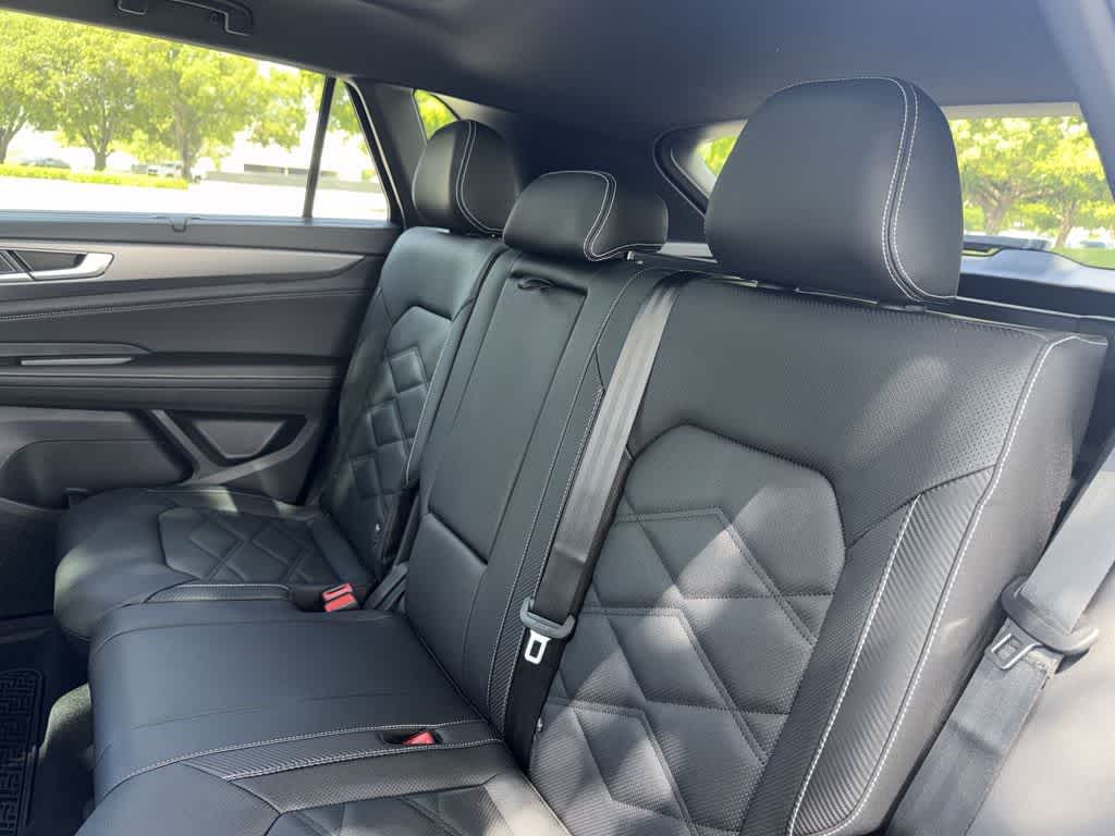 2026 Volkswagen Atlas Cross Sport 2.0T SE w/Technology