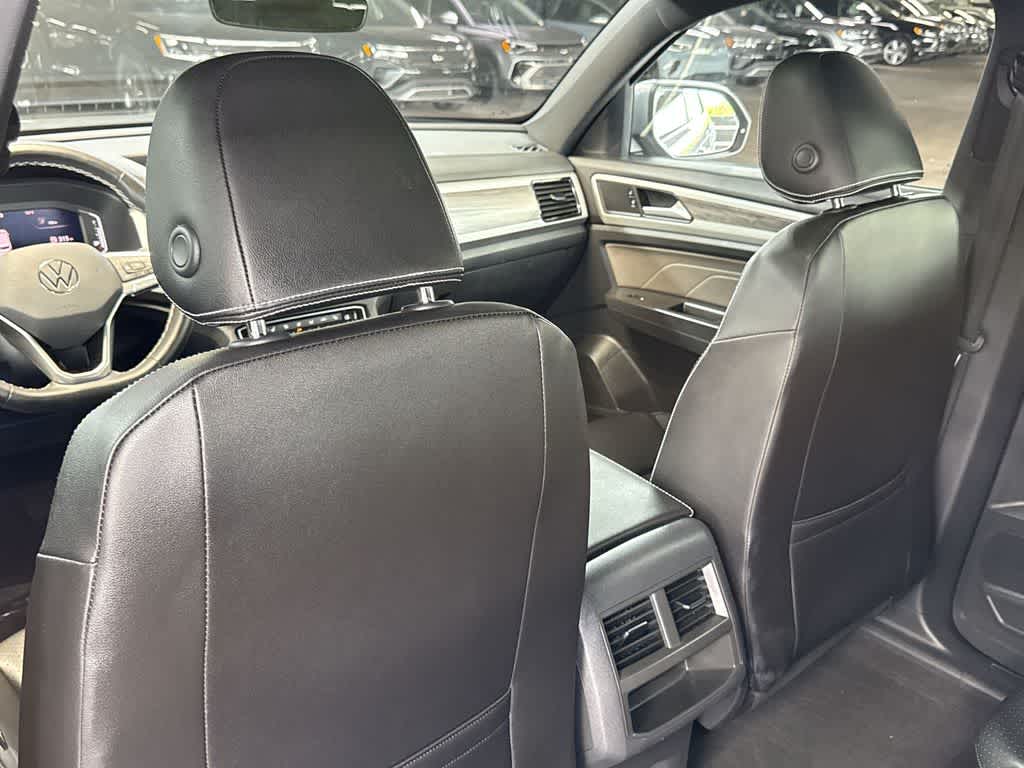2023 Volkswagen Atlas Cross Sport 2.0T SE w/Technology