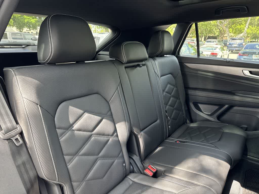 2026 Volkswagen Atlas Cross Sport 2.0T SE w/Technology
