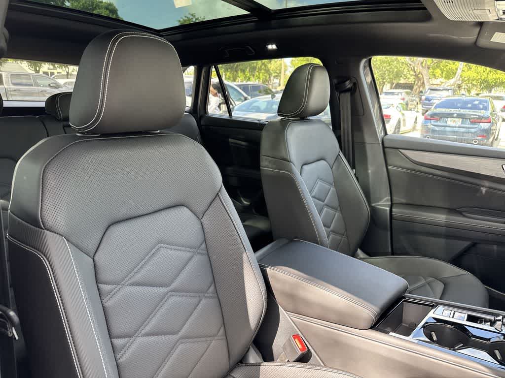 2026 Volkswagen Atlas Cross Sport 2.0T SE w/Technology