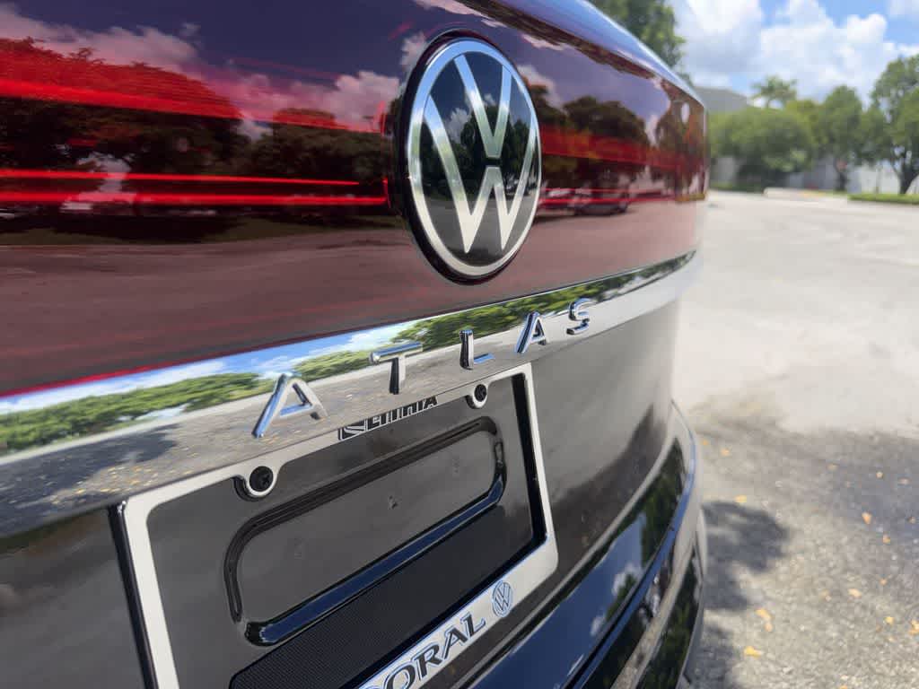2026 Volkswagen Atlas Cross Sport 2.0T SE w/Technology