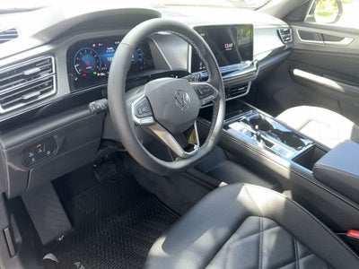 2026 Volkswagen Atlas Cross Sport 2.0T SE w/Technology