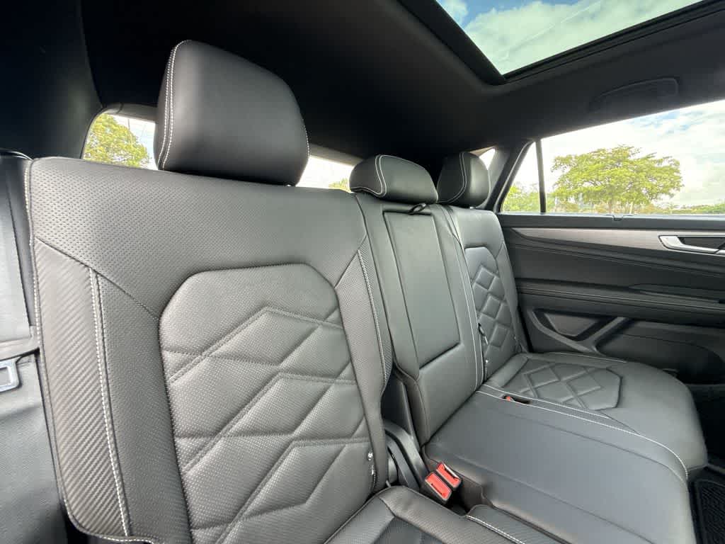 2026 Volkswagen Atlas Cross Sport 2.0T SE w/Technology