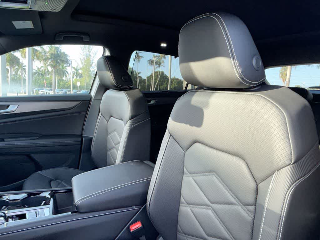 2026 Volkswagen Atlas Cross Sport 2.0T SE w/Technology