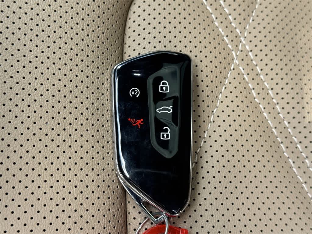 2026 Volkswagen Atlas Cross Sport 2.0T SE w/Technology