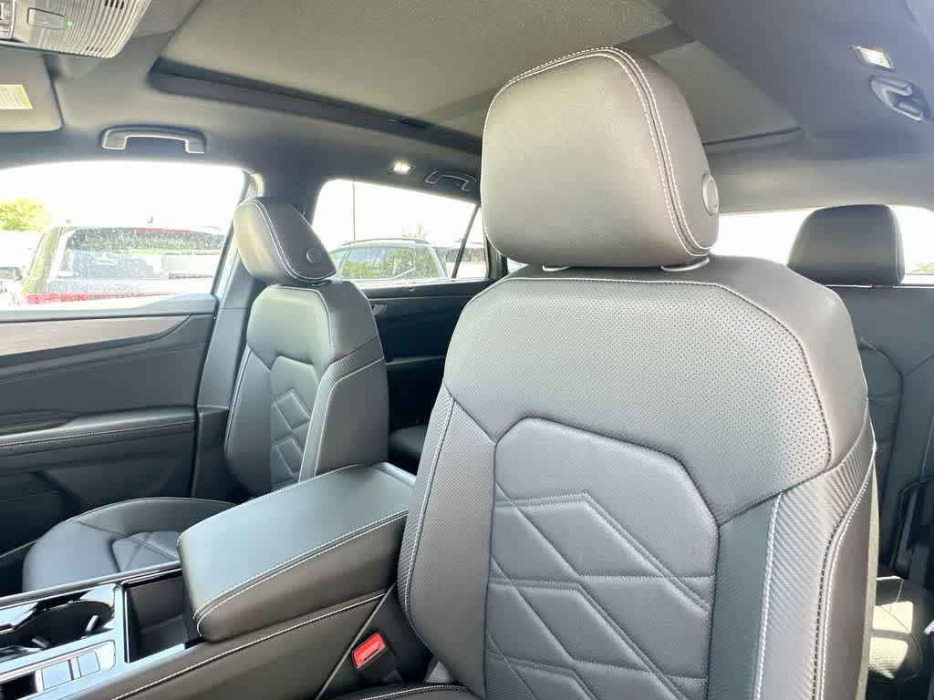 2026 Volkswagen Atlas Cross Sport 2.0T SE w/Technology